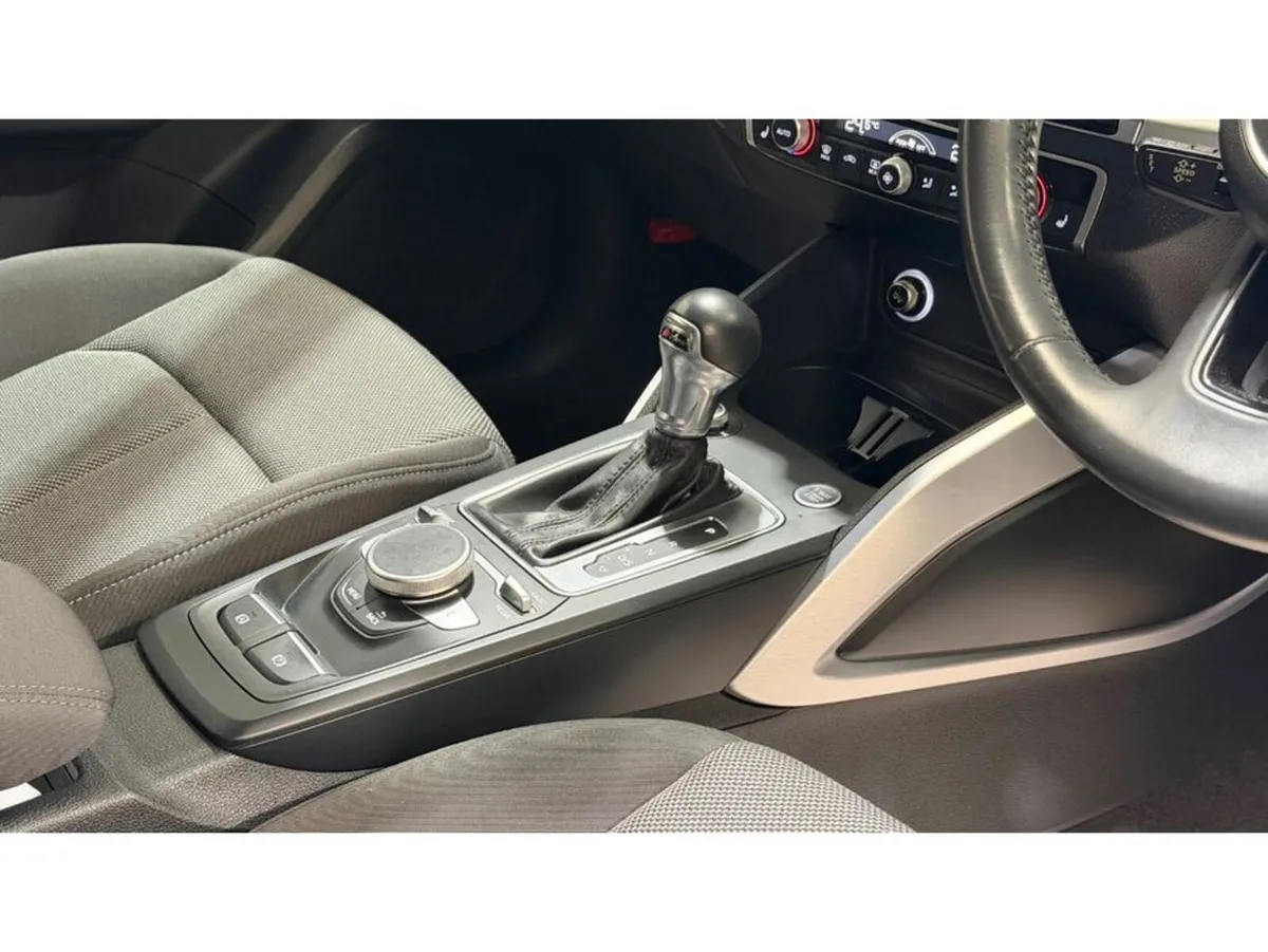 Audi Q2 SUV, Petrol, 2017, White