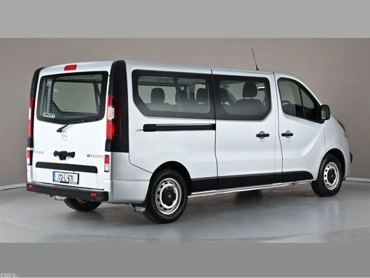 Opel Vivaro Minibus, Diesel, 2017, Silver