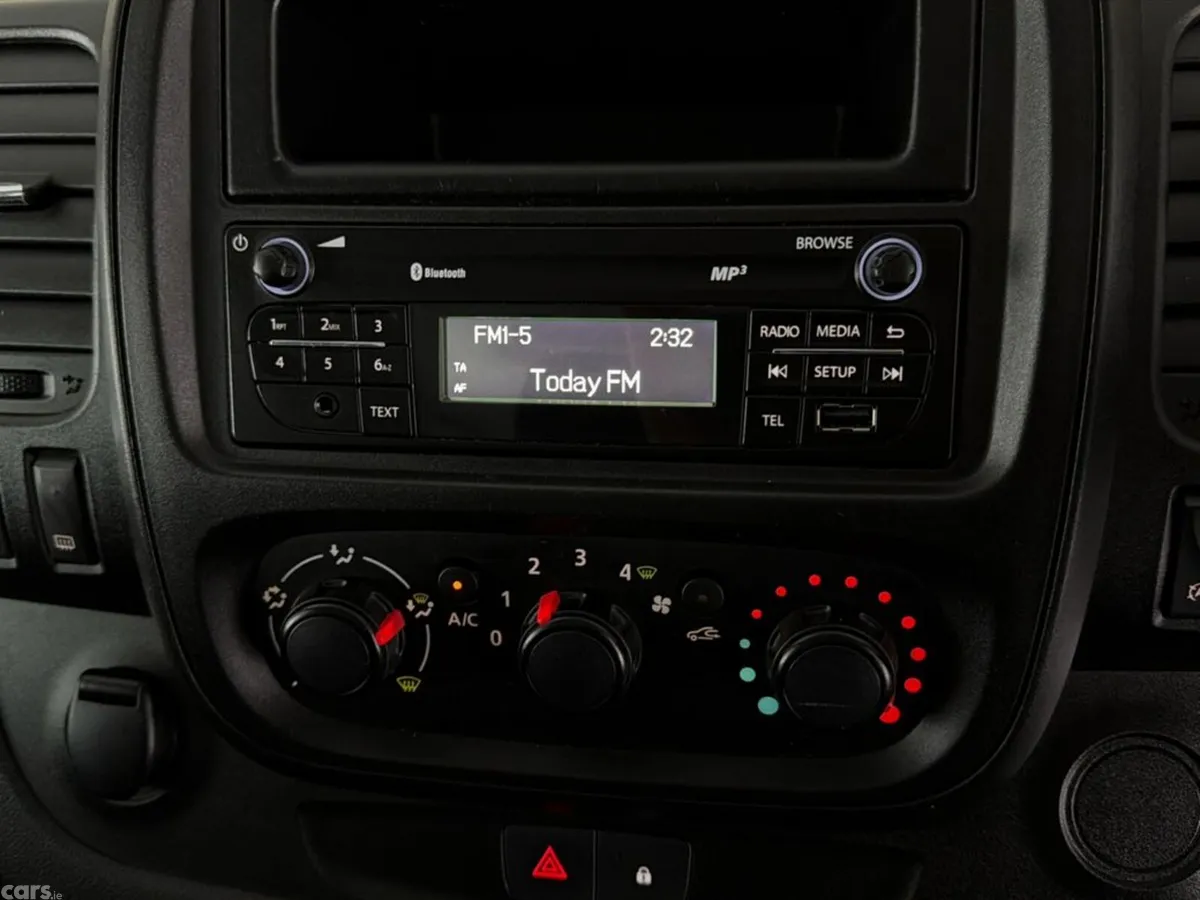 Opel Vivaro Minibus, Diesel, 2017, Silver