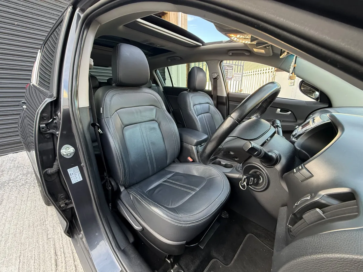 Kia Sportage SUV, Diesel, 2013, Silver
