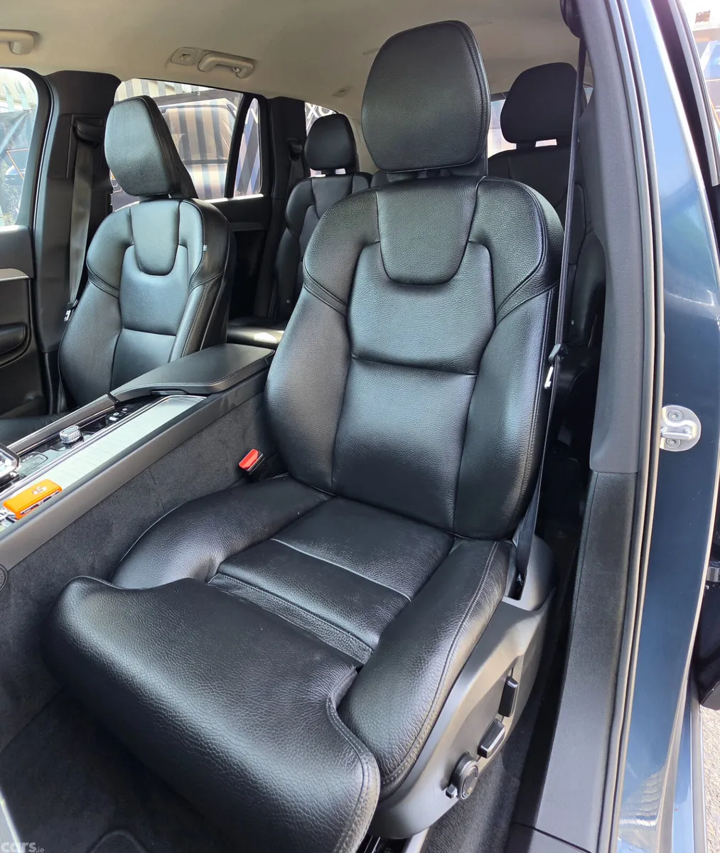 Volvo XC90 SUV, Petrol Plug-in Hybrid, 2022, Blue