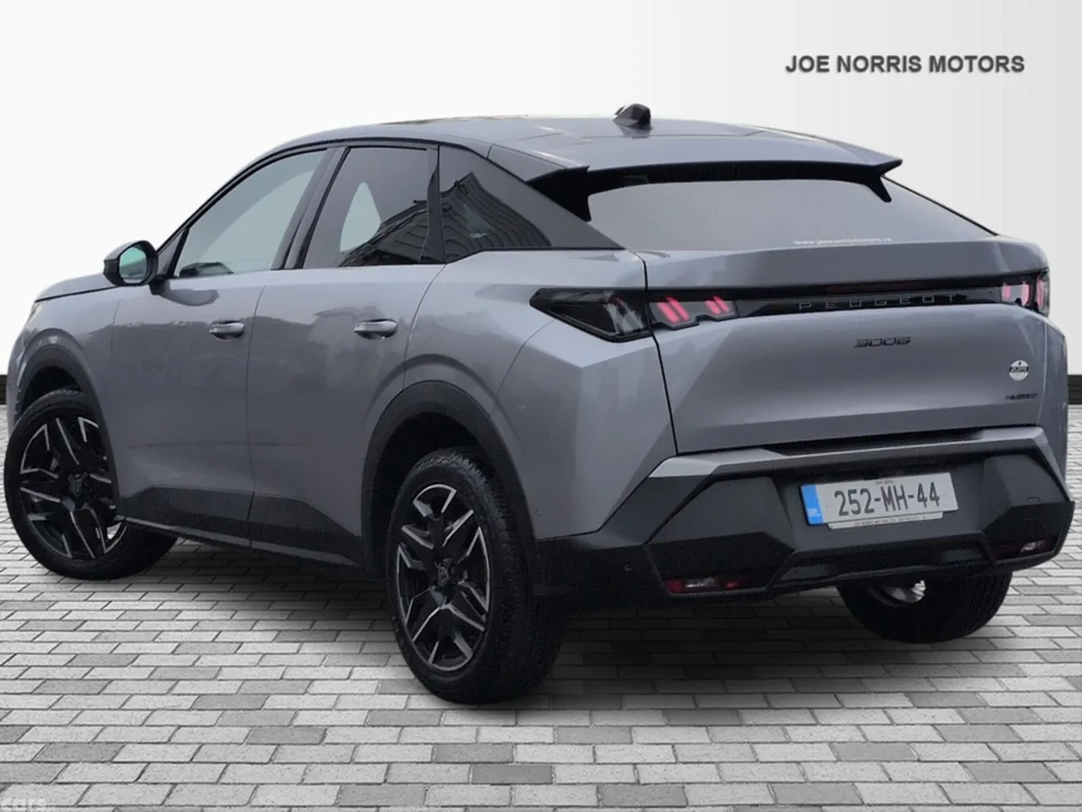 Peugeot 3008 MPV, Petrol, 2025, Grey