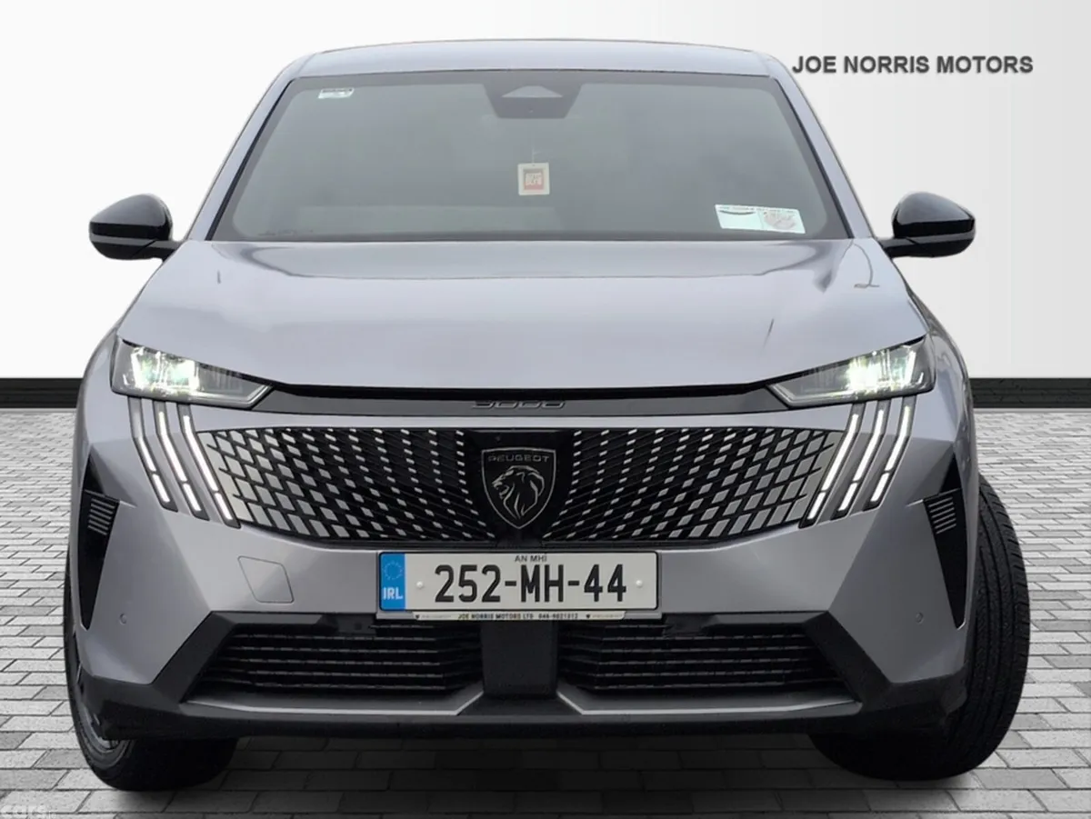 Peugeot 3008 MPV, Petrol, 2025, Grey