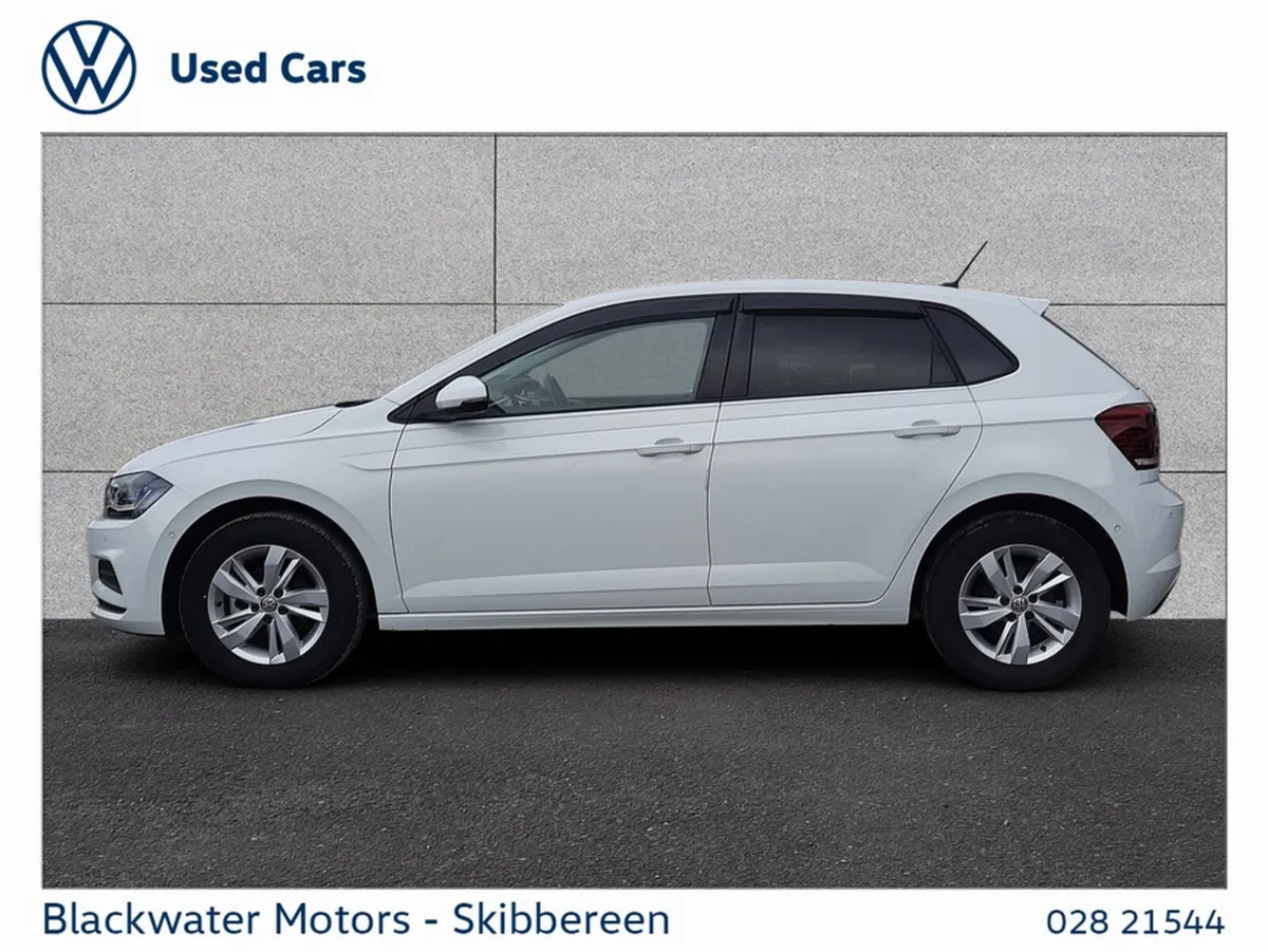 Volkswagen Polo Hatchback, Petrol, 2020, White
