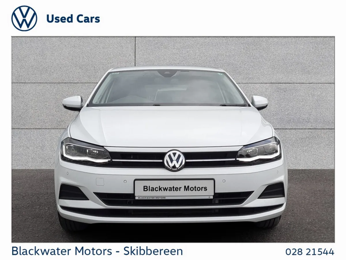 Volkswagen Polo Hatchback, Petrol, 2020, White