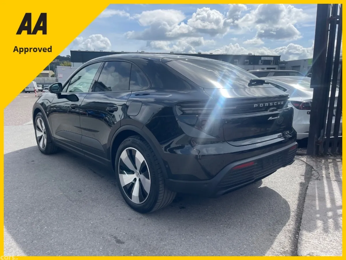Porsche Macan SUV, Electric, 2024, Black