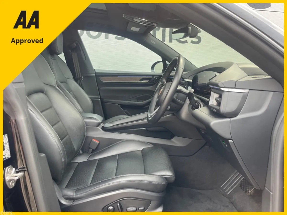 Porsche Macan SUV, Electric, 2024, Black