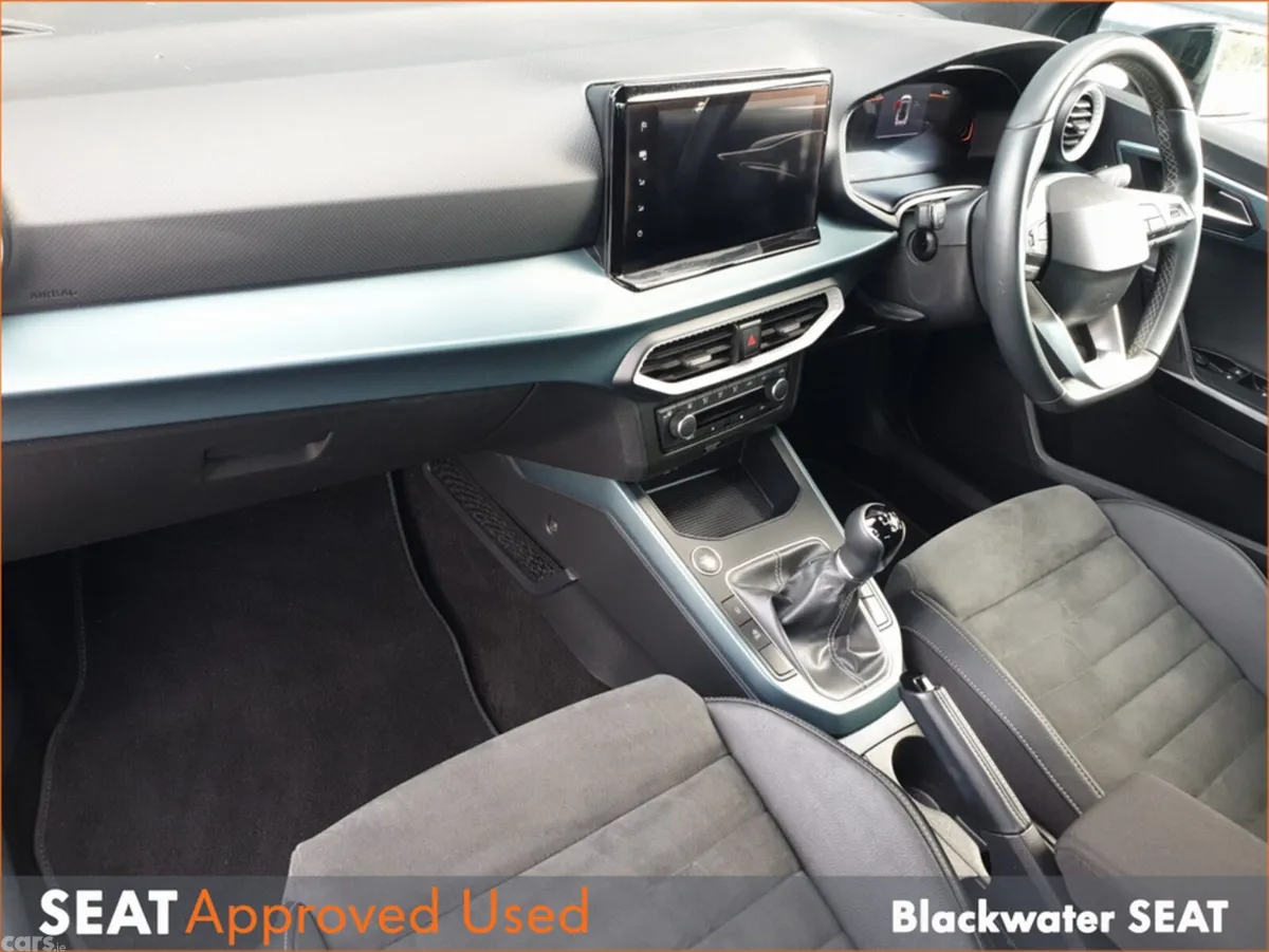 SEAT Arona Hatchback, Diesel, 2023, Blue