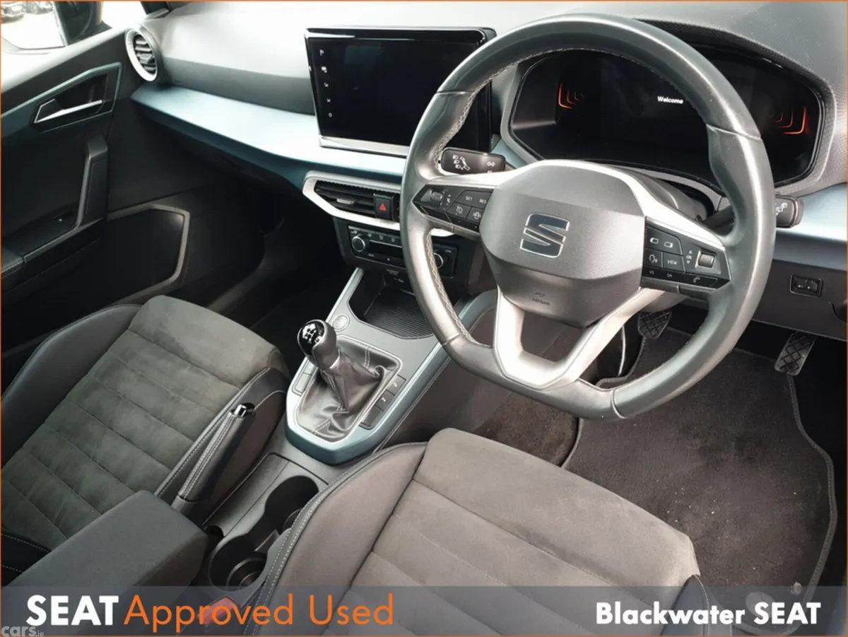 SEAT Arona Hatchback, Diesel, 2023, Blue