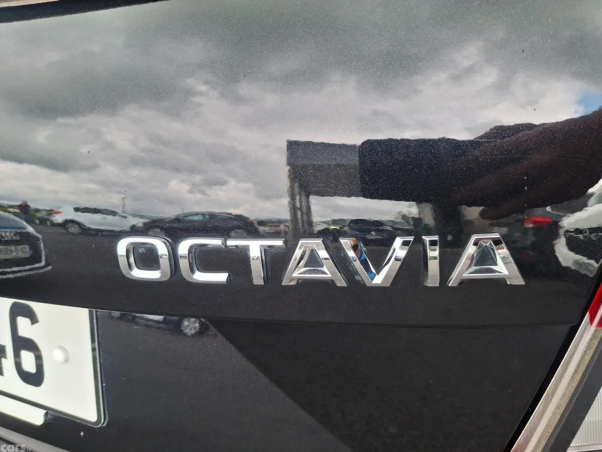 Skoda Octavia Hatchback, Diesel, 2018, Black