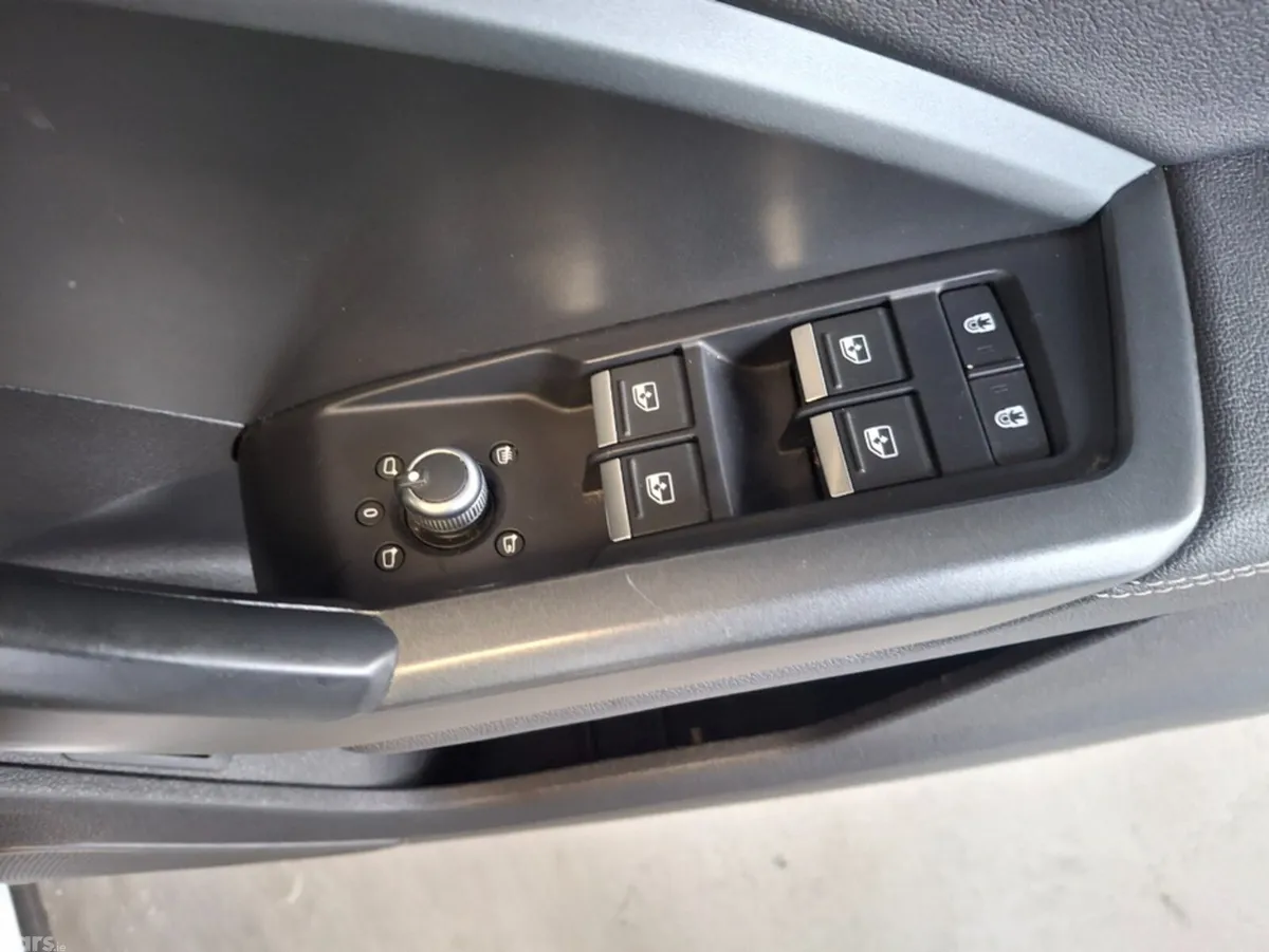 Audi Q3 Estate, Petrol Plug-in Hybrid, 2023, White