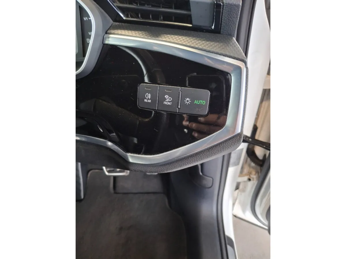 Audi Q3 Estate, Petrol Plug-in Hybrid, 2023, White