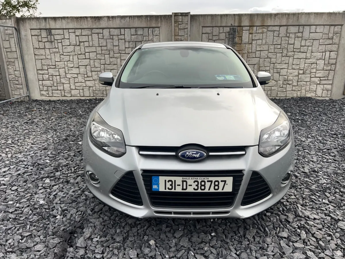 Ford Focus Hatchback, Petrol, 2013, Silver