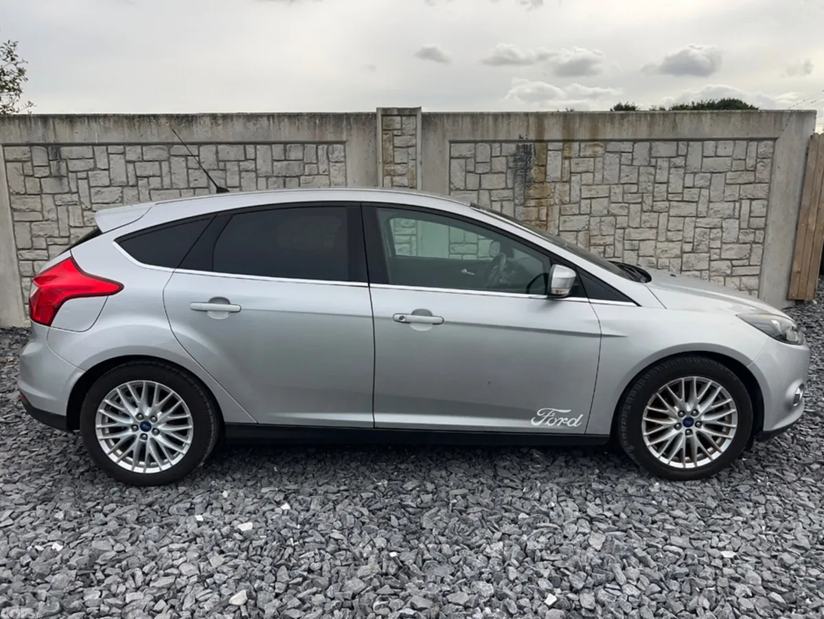 Ford Focus Hatchback, Petrol, 2013, Silver