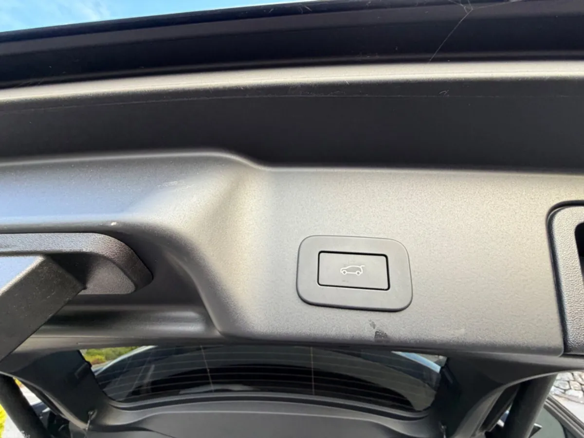 Land Rover Range Rover Evoque SUV, Petrol Plug-in Hybrid, 2025, Black