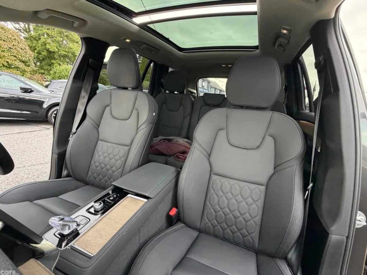 Volvo XC90 SUV, Petrol Plug-in Hybrid, 2026, Grey