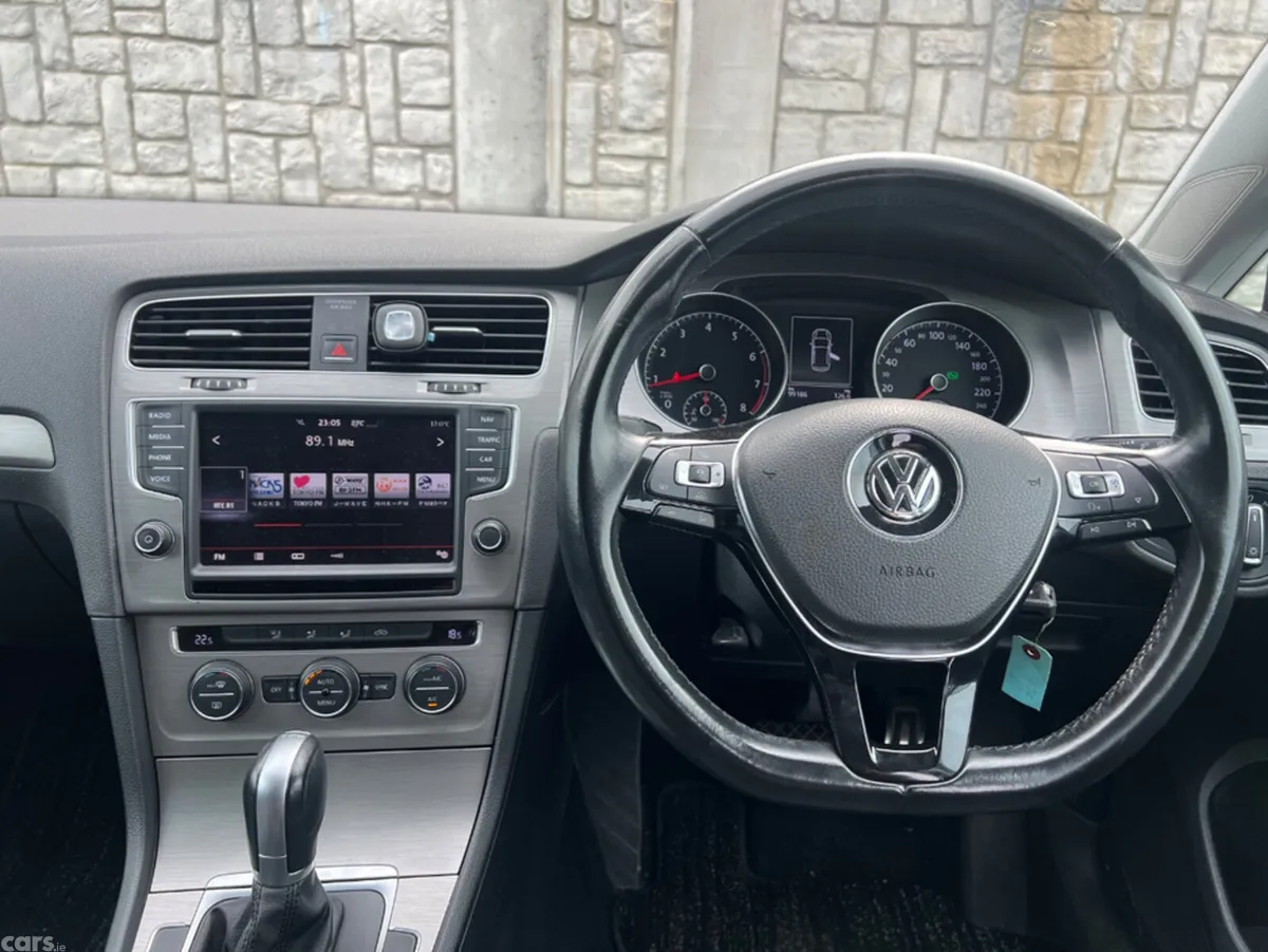 Volkswagen Golf Hatchback, Petrol, 2014, Blue