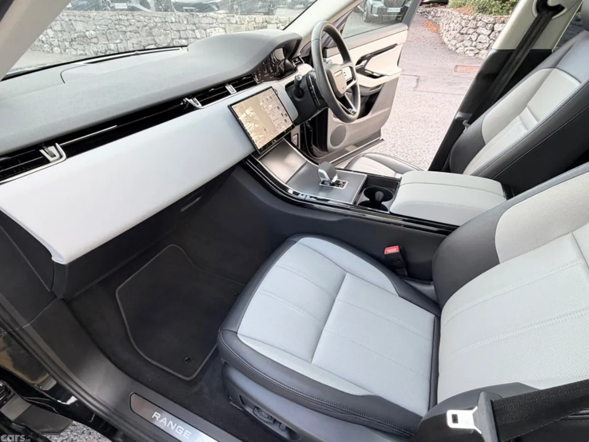 Land Rover Range Rover Evoque SUV, Petrol Plug-in Hybrid, 2025, Black