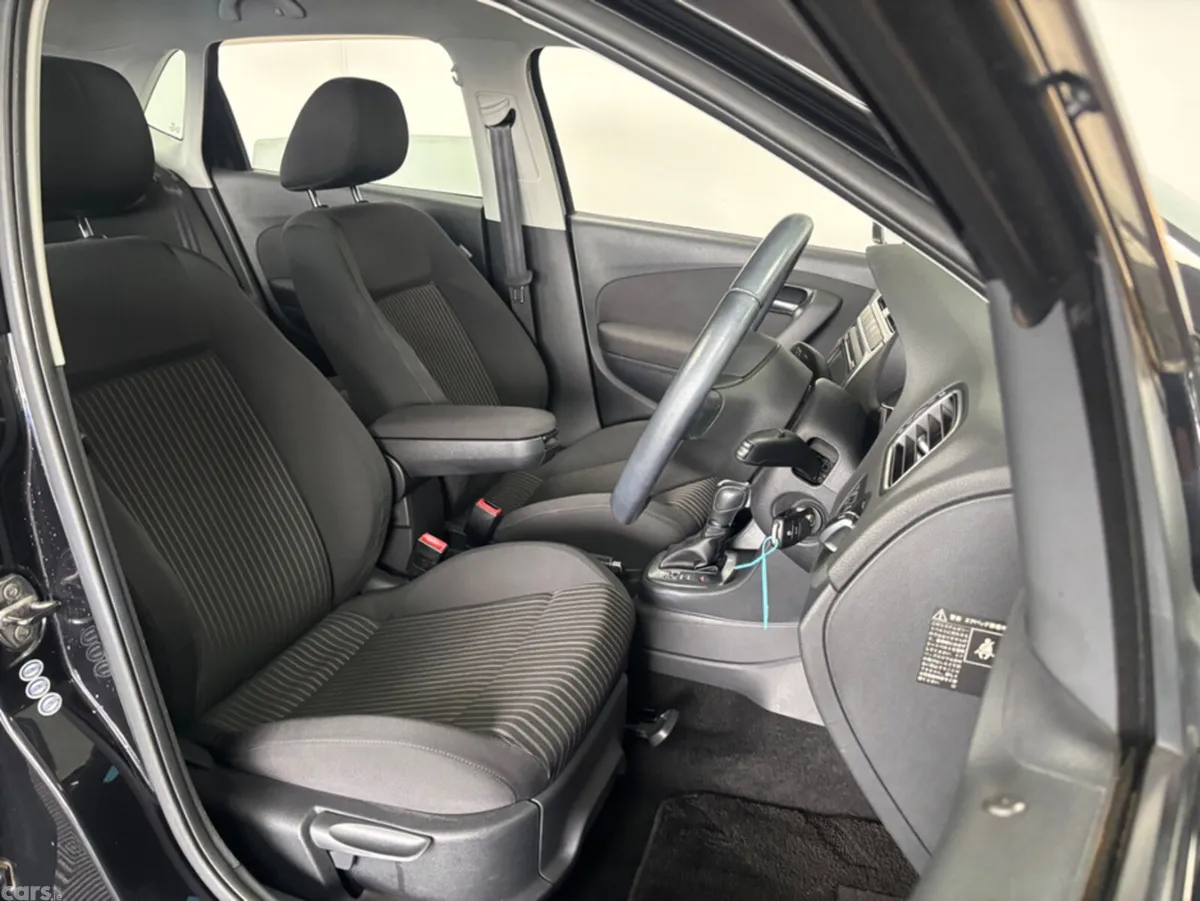 Volkswagen Polo Hatchback, Petrol, 2013, Black