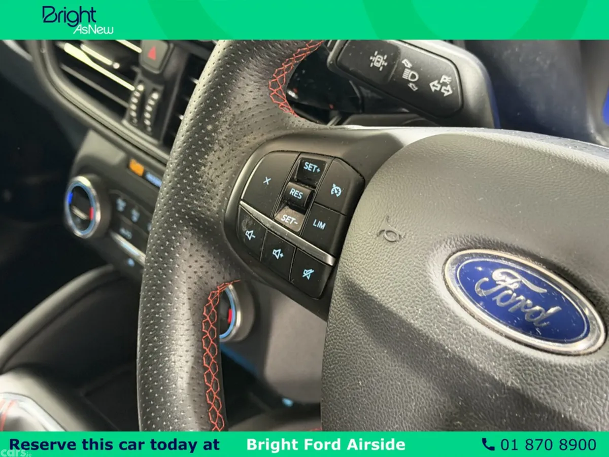 Ford Kuga MPV, Diesel, 2021, Red