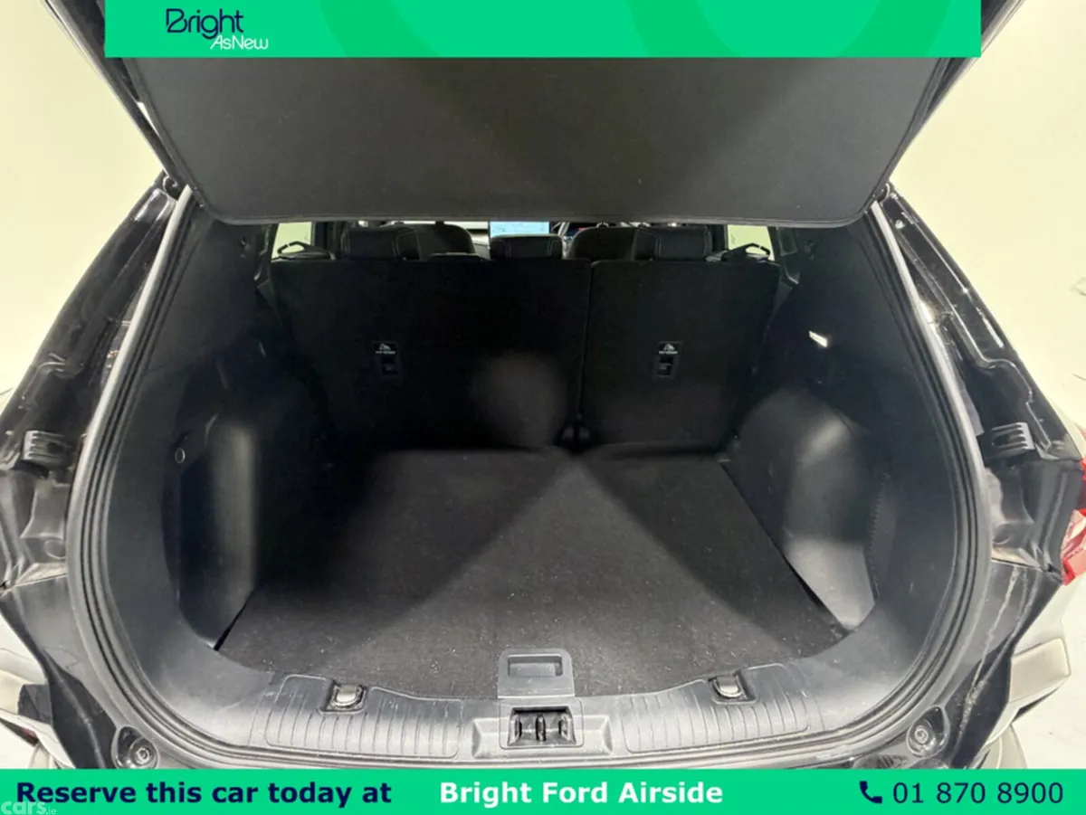 Ford Kuga MPV, Petrol Plug-in Hybrid, 2024, Black