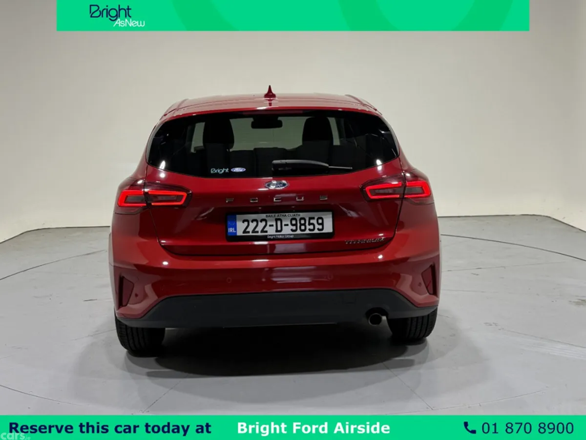 Ford Focus Hatchback, Petrol, 2022, Red