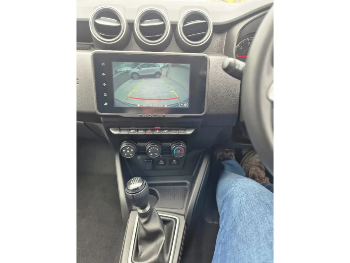 Dacia Duster MPV, Diesel, 2023, Orange