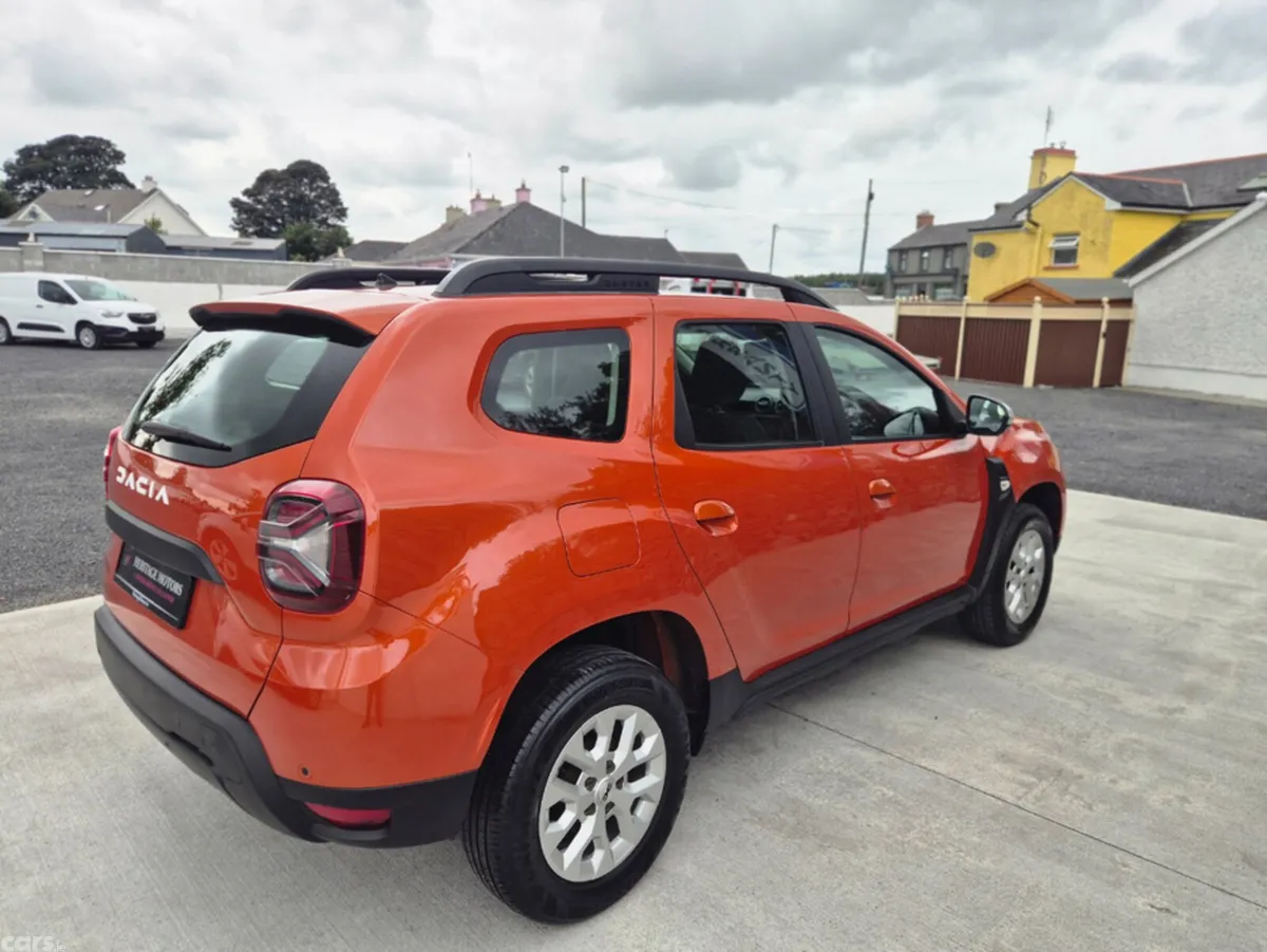 Dacia Duster MPV, Diesel, 2023, Orange