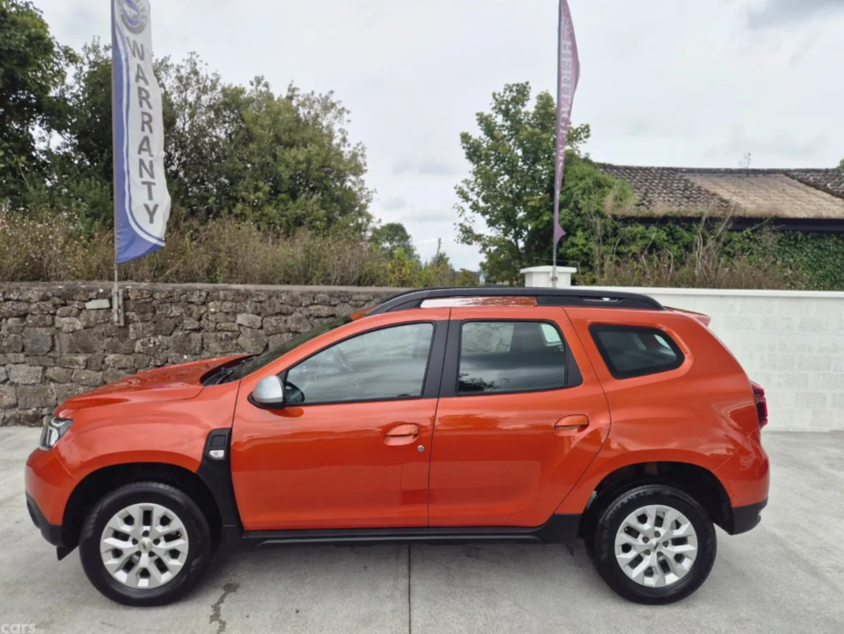 Dacia Duster MPV, Diesel, 2023, Orange