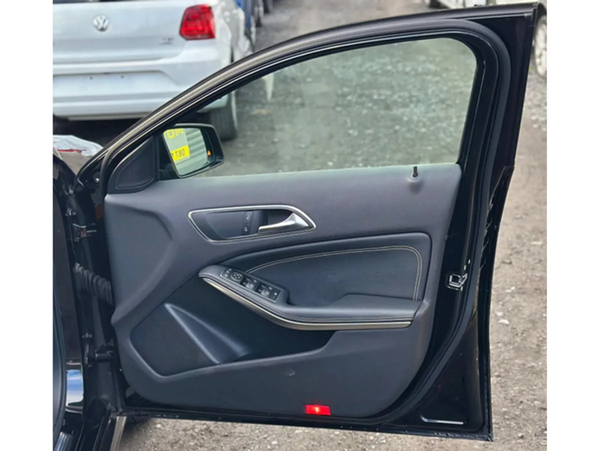 Mercedes-Benz A-Class Hatchback, Petrol, 2013, Black