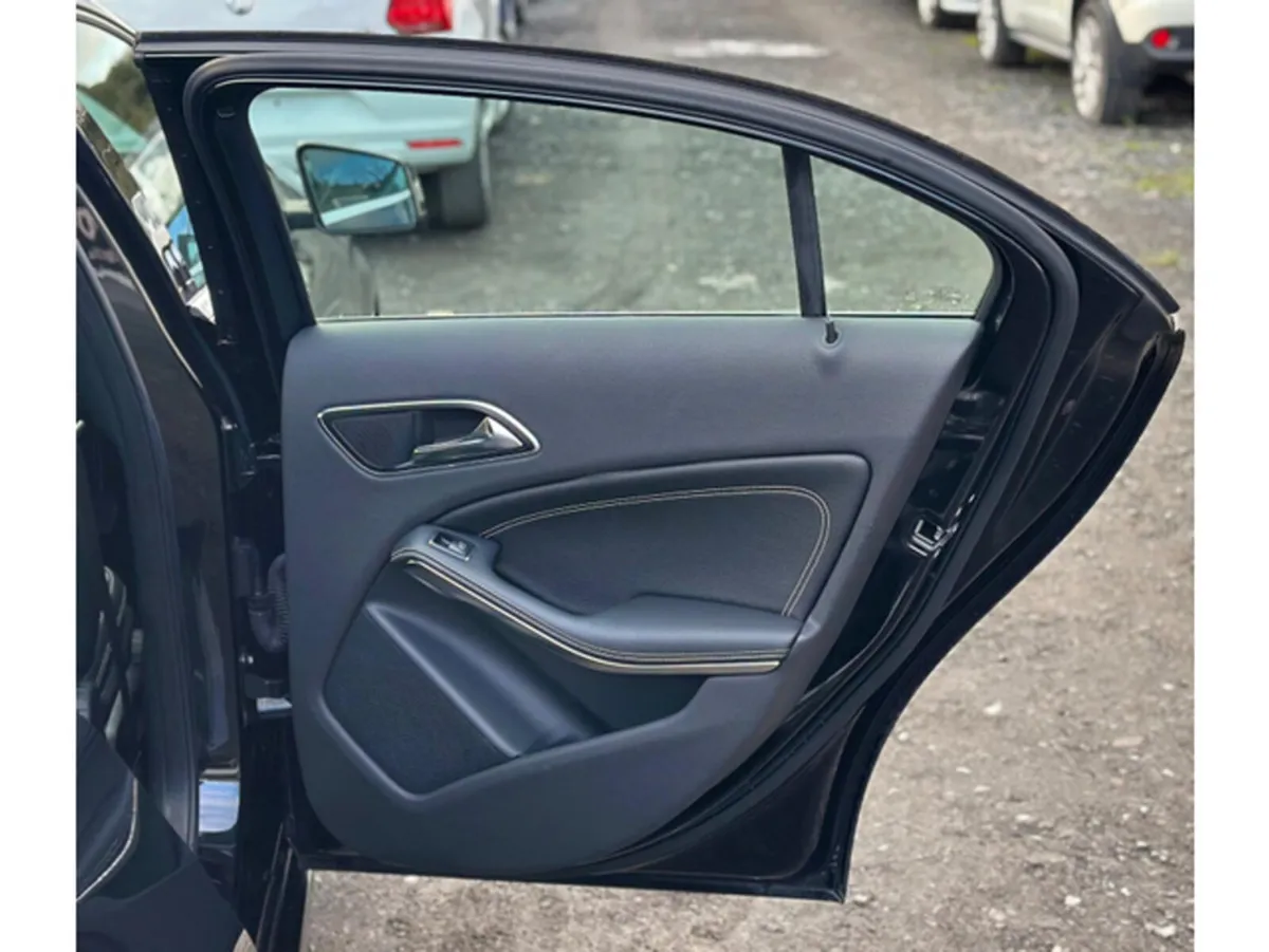 Mercedes-Benz A-Class Hatchback, Petrol, 2013, Black