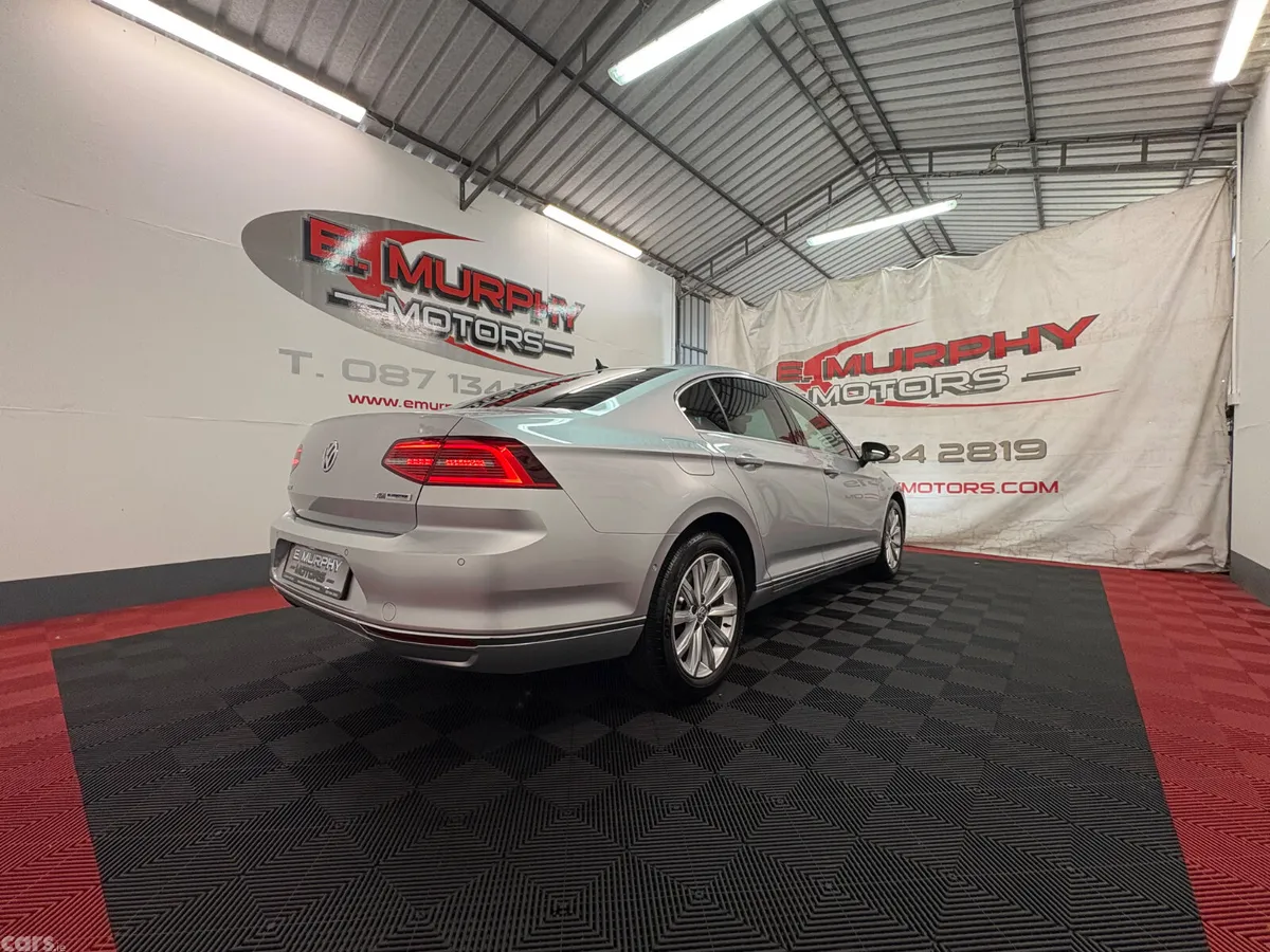 Volkswagen Passat Saloon, Diesel, 2016, Silver