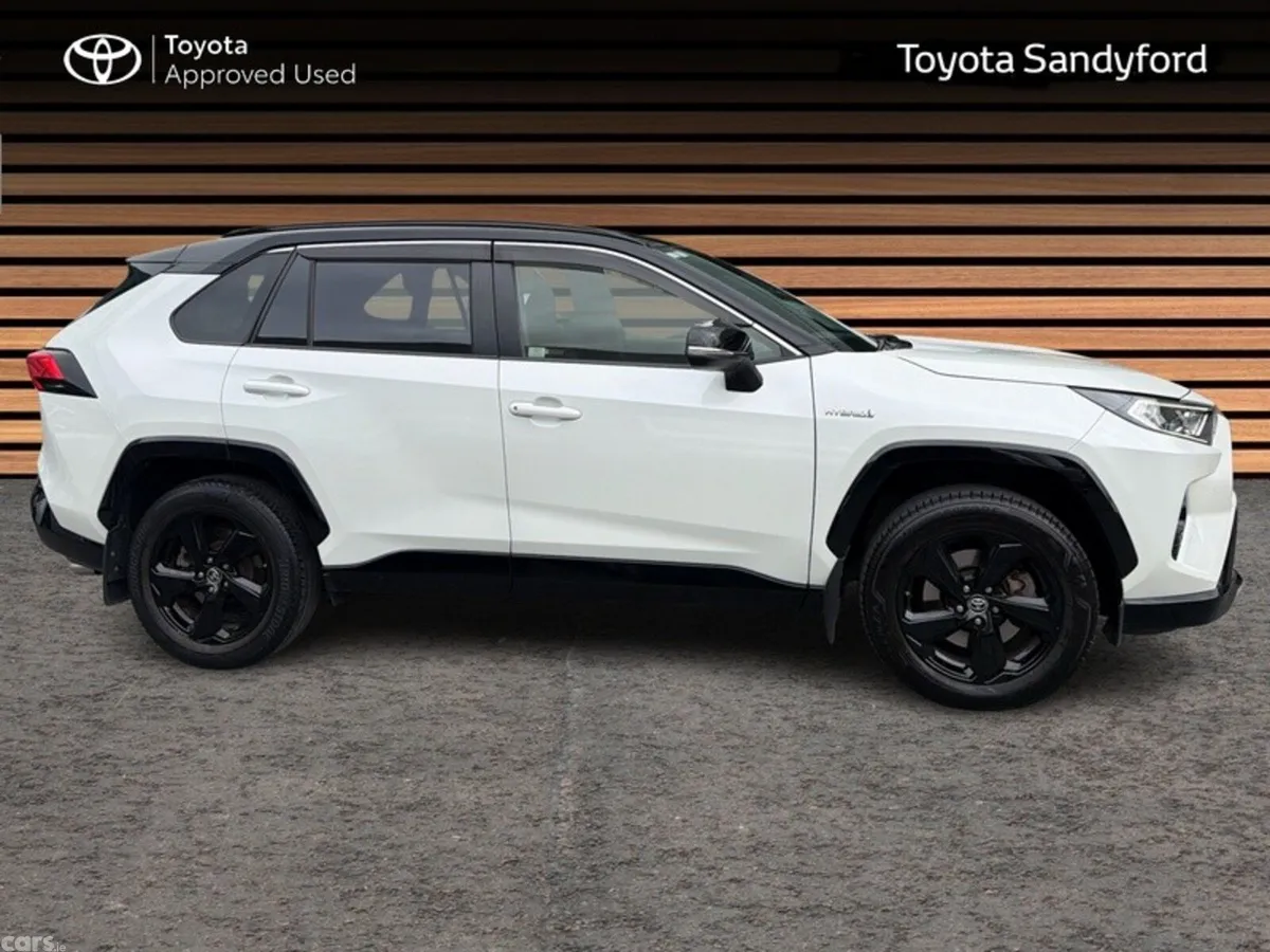 Toyota RAV4 SUV, Petrol Hybrid, 2022, White