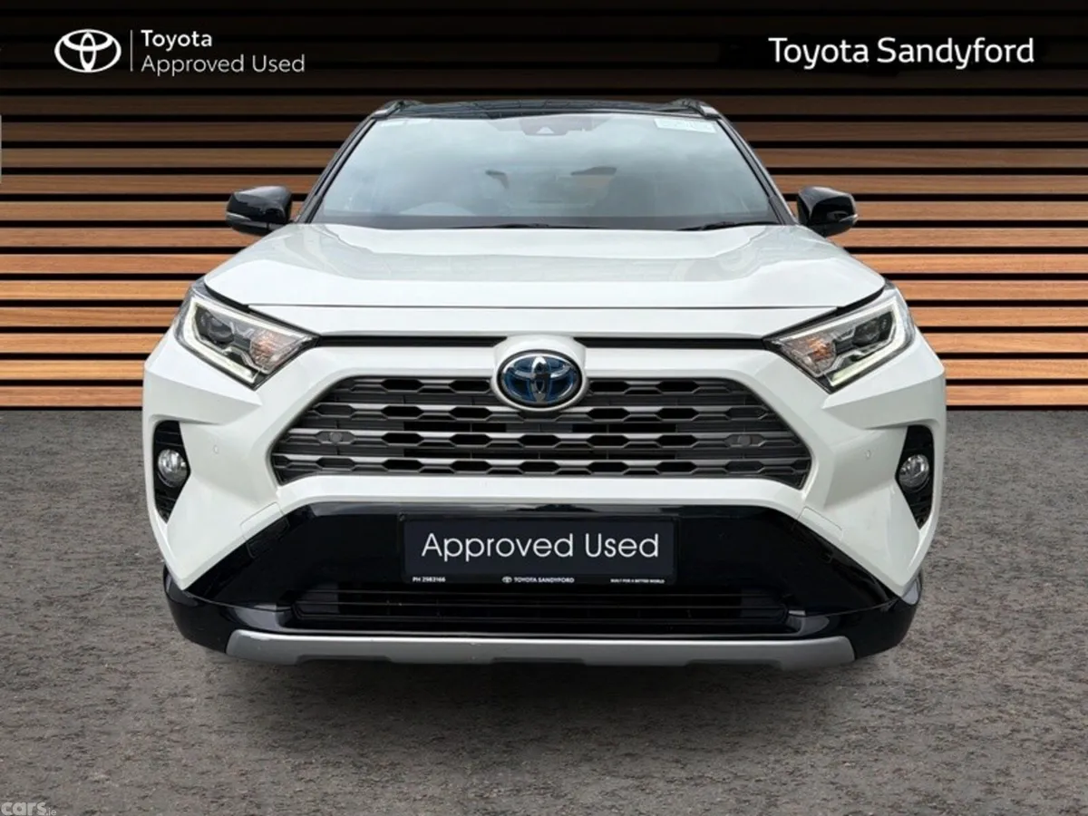 Toyota RAV4 SUV, Petrol Hybrid, 2022, White