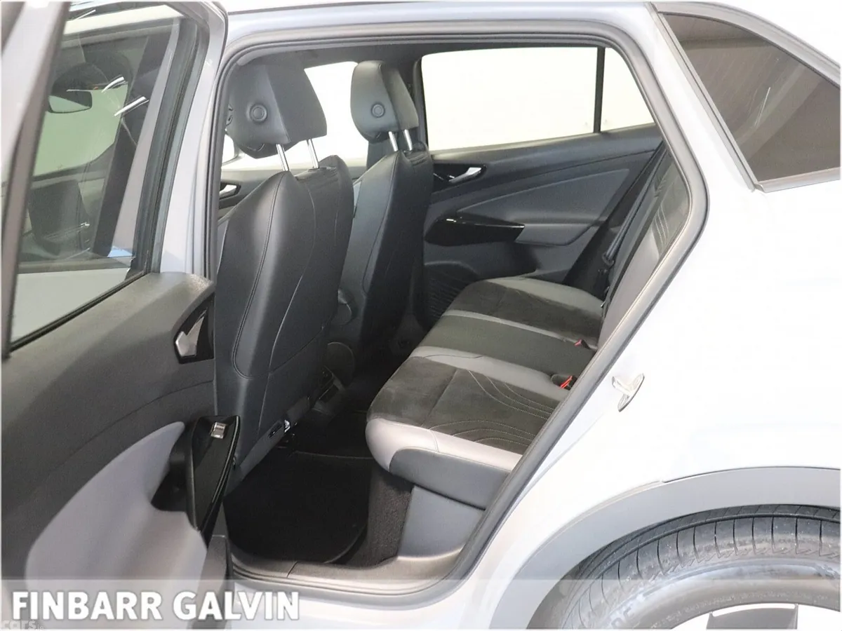 Volkswagen ID.4 Estate, Electric, 2023, Grey