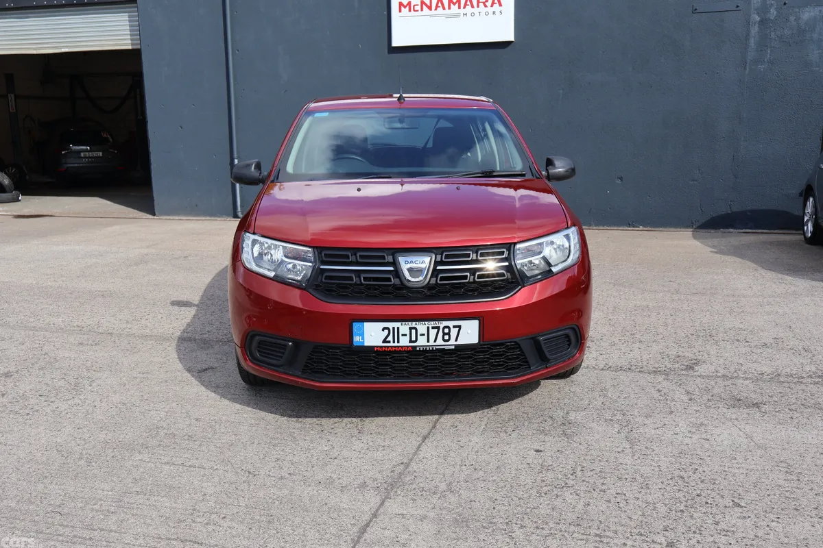 Dacia Sandero Hatchback, Petrol, 2021, Red