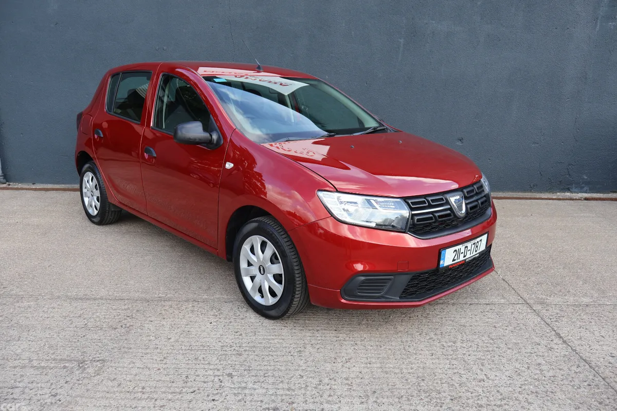 Dacia Sandero Hatchback, Petrol, 2021, Red