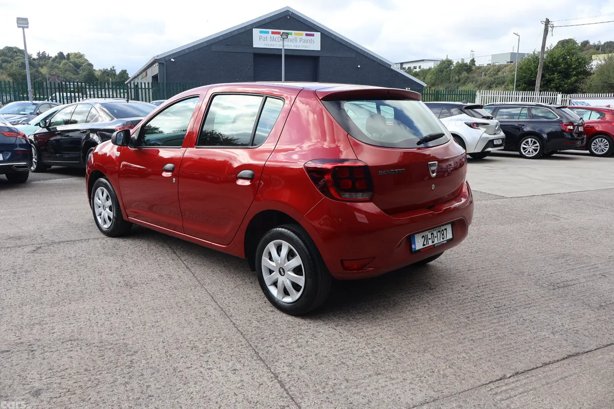 Dacia Sandero Hatchback, Petrol, 2021, Red