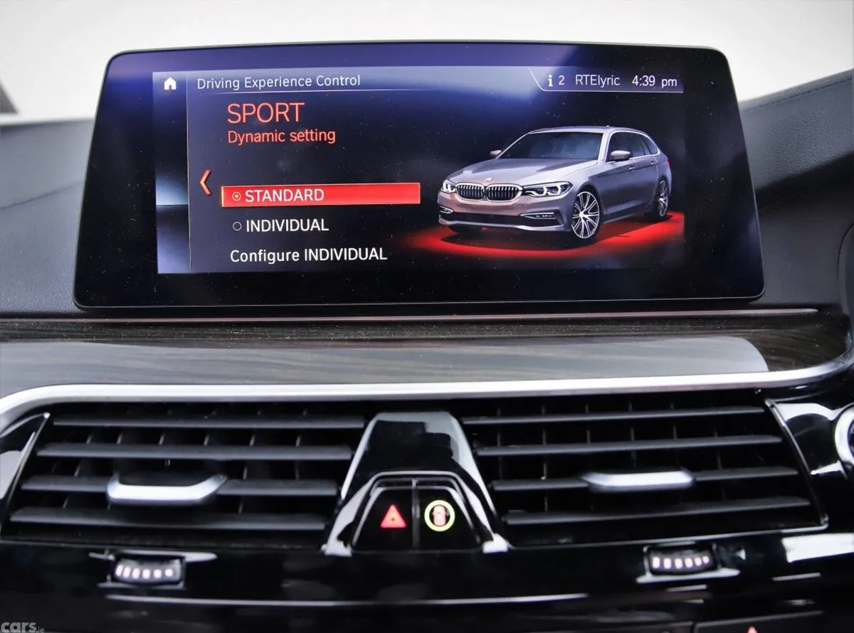 BMW 5-Series Estate, Diesel, 2019, Blue