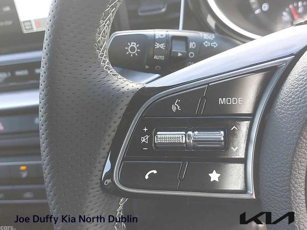 Kia Ceed Hatchback, Diesel Hybrid, 2023, Blue