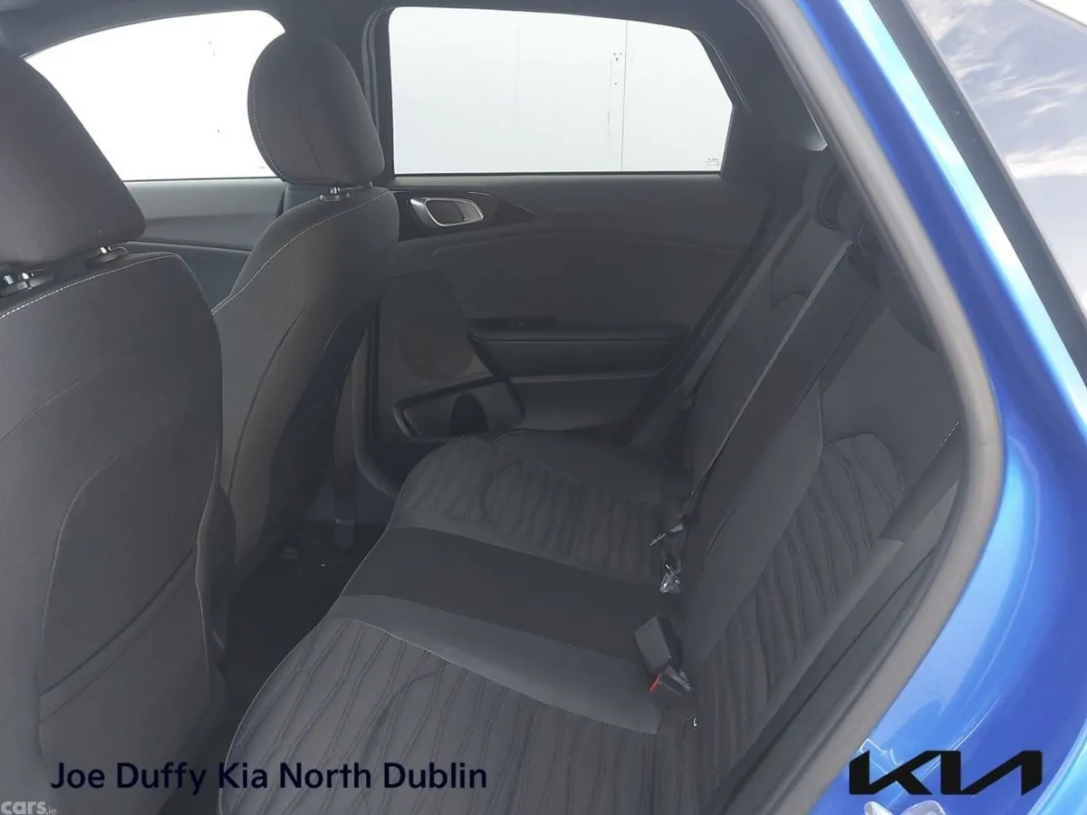 Kia Ceed Hatchback, Diesel Hybrid, 2023, Blue