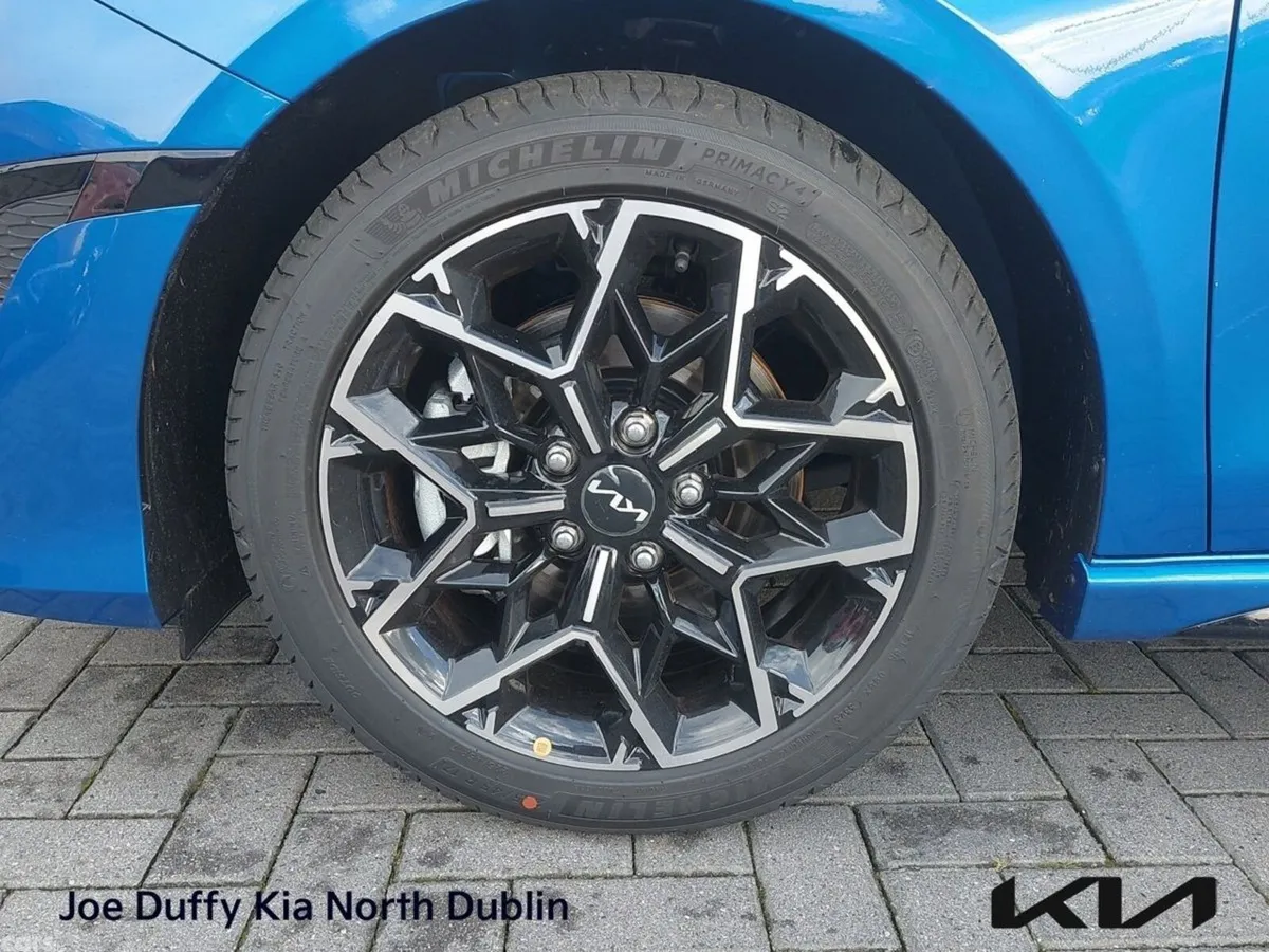 Kia Ceed Hatchback, Diesel Hybrid, 2023, Blue