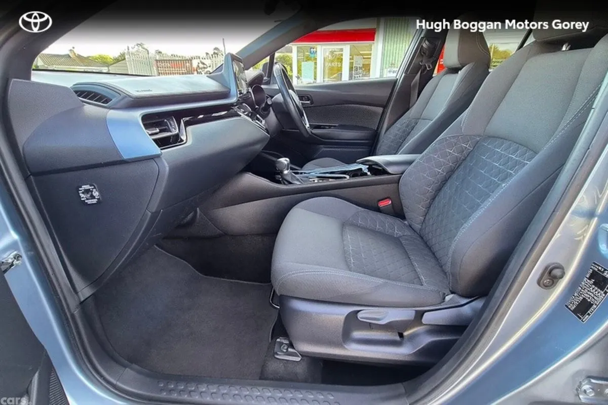 Toyota C-HR SUV, Petrol Hybrid, 2021, Grey