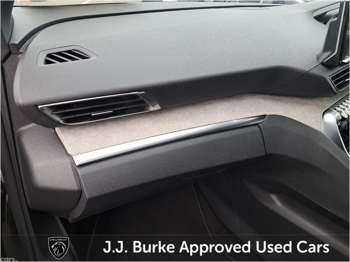 Peugeot 5008 SUV, Diesel, 2023, Black