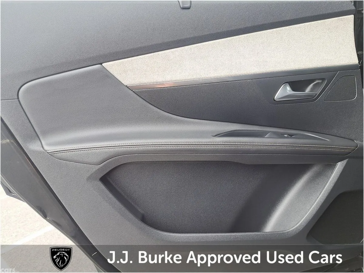 Peugeot 5008 SUV, Diesel, 2023, Black
