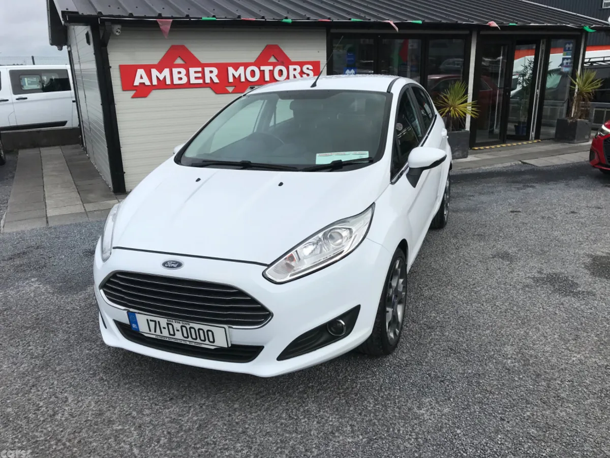 Ford Fiesta Hatchback, Petrol, 2017, White