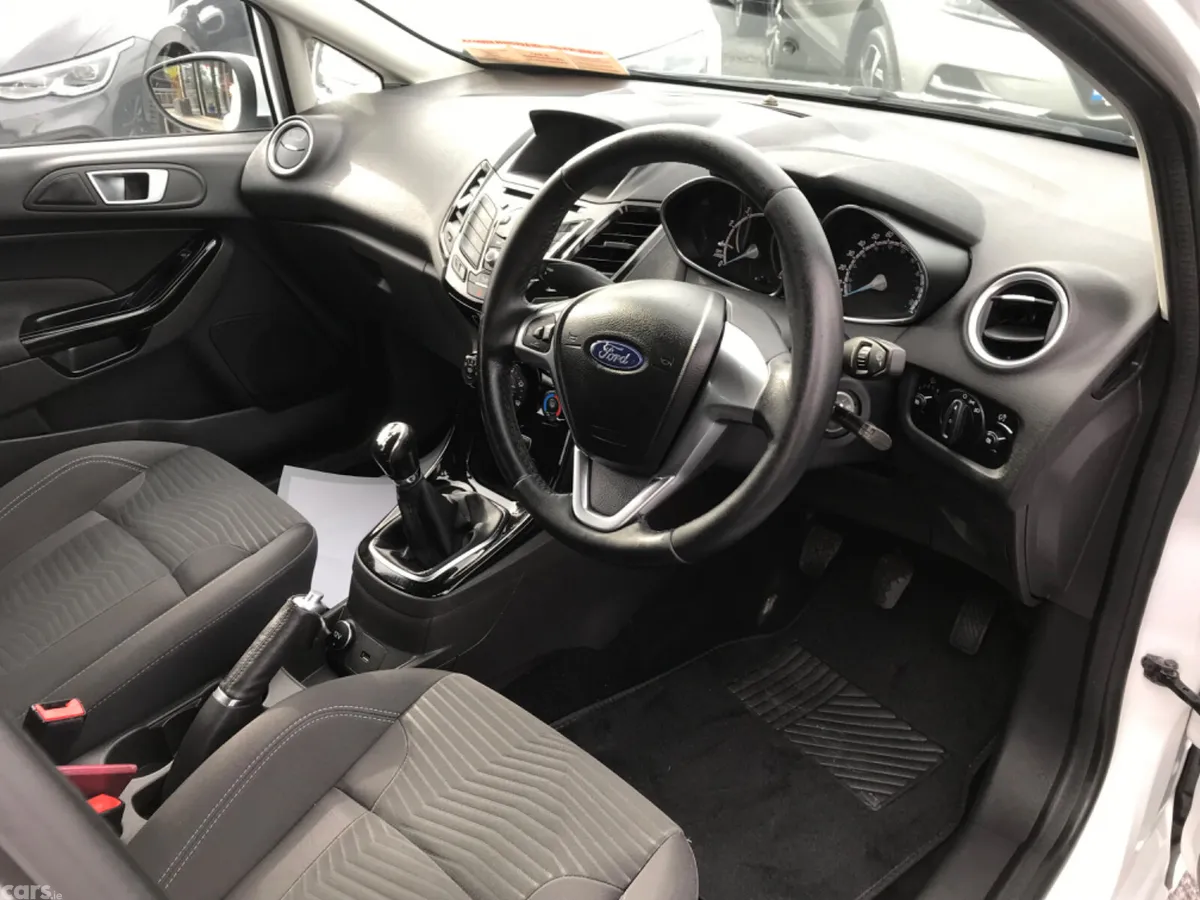 Ford Fiesta Hatchback, Petrol, 2017, White