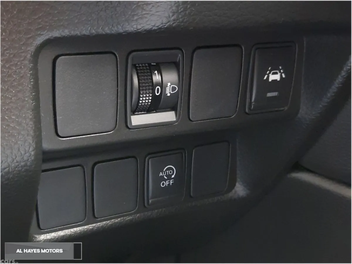 Nissan Qashqai SUV, Petrol, 2021, Blue
