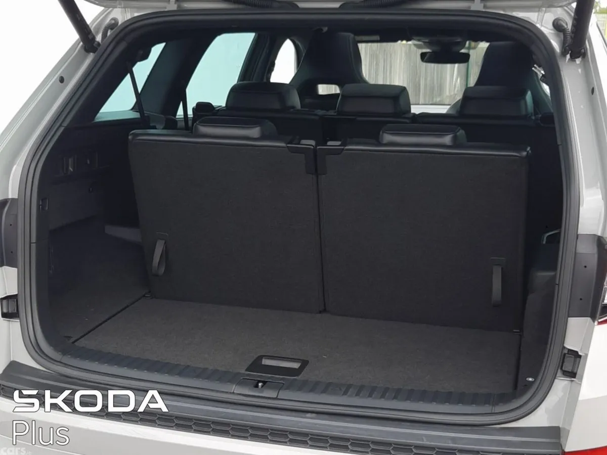 Skoda Kodiaq MPV, Diesel, 2023, Grey