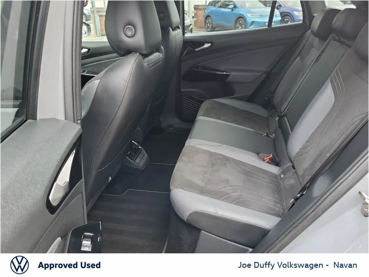 Volkswagen ID.4 Estate, Electric, 2024, Grey